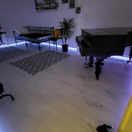 Moon House Trieszt